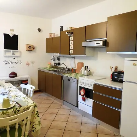 Lake Como 2p Apt Mountain View * ペルレード