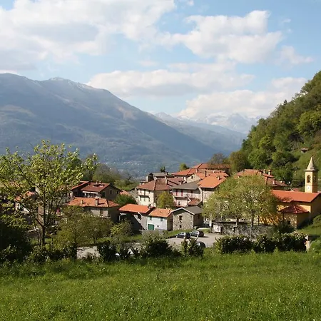 Lake Como 2p Apt Mountain View בית כפרי *
